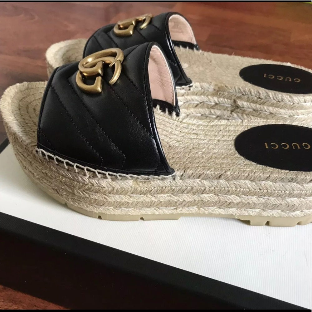 SOLD Authentic Gucci Black Leather Espadrille - Picture 4 of 7